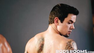 Fierce Dakota Payne tongue fucks with bearded Beau Butler