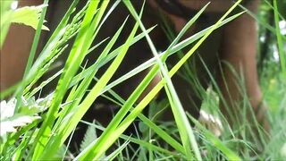 SECRET INTO THE GRASS