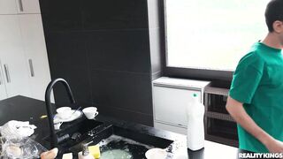 Stepmom tricked her lazy son gets chores done