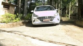 Cavala gostosa do rabão fudendo com dois negão dotado