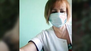 Irina29O9@xh Sneaks and Gets Naughty At Work on Cam