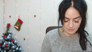 Brunette amateur Ukrainian babe webcam solo