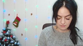 Brunette amateur Ukrainian babe webcam solo