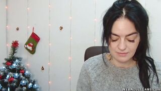 Brunette amateur Ukrainian babe webcam solo