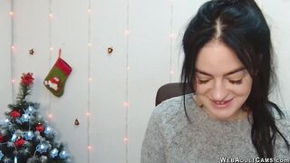 Brunette amateur Ukrainian babe webcam solo