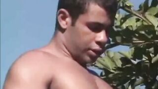 Novinhas gostosas do rabão fudendo