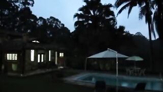 Morena gostosa do rabão fudendo