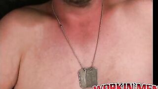 Juicy cock of fat inked hunk gets pulls on in his own room