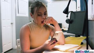 Secretary strapon fucked by lesbian boss