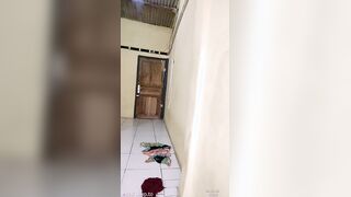 Habis Hujan Hujanan Abang Ojol Dilayani Biar Badan Hangat