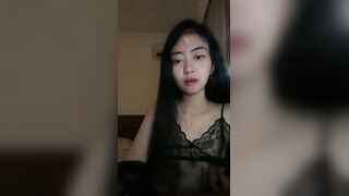 Live mesum ceweknya cantik dijual online sama pacarnya