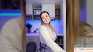 Alirawrz Adult cam live chat at stripTango