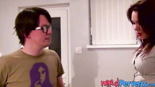English brunette babe Bella Star deepthroats nerd big dick