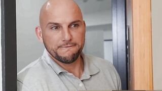 JMac Goes To The Doctor's Office To See Her Gf Kiki Klout But Her The Doctor Are Fuck