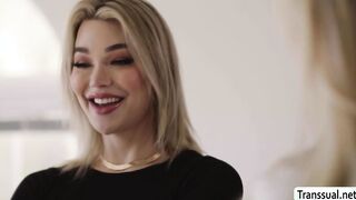 Real estate agent gets fucked by her TS customer