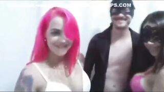 Novinha do cabelo rosa fitness rabuda gostosa do rabão fudendo