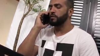 Ruivinha novinha linda e gostosa do rabão fudendo no gangbang