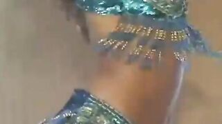 Novinhas gostosas do rabão fudendo com