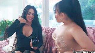 Eva Maxim feel attracted to Summer Col