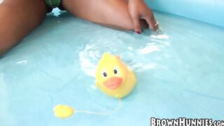 Amateur ebony beauty with glasses takes hardcore pounding