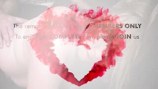 AGEDLOVE Big dick pulled out of pants of TV repairman