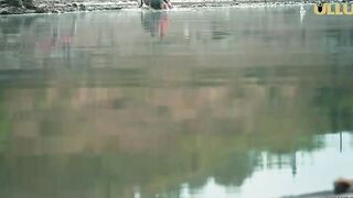 Girlfriend kO Khet me Lejake Ki chuday