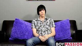 Emo fingers his ass and masturbates after being interviewed