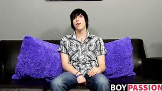 Emo fingers his ass and masturbates after being interviewed