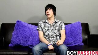 Emo fingers his ass and masturbates after being interviewed
