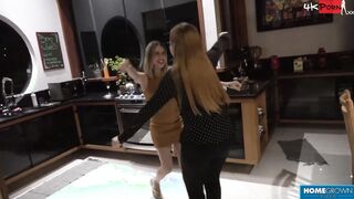 Scarlett Takes Inside A Performance - Scarlett Taylor, Stephan, Ema