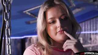 19yo Jill Taylor want the big black cock