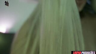 Loirinha gostosa do rabão fudendo com o negão dotado