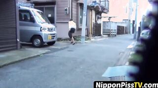 Japanese ladies are letting waterways of their piss on roads