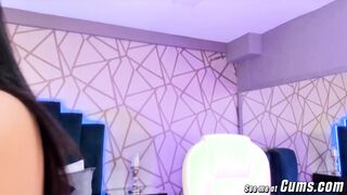 Horny babe massages her g spot till orgasm