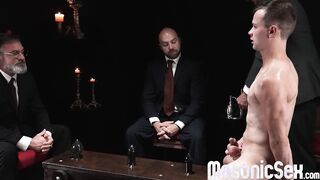 Apprentice Land slammed in barebacking sex with 3 Masters