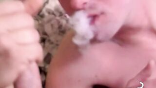 Smoking Twinks pleasureÂ of jerking off and throatfucking
