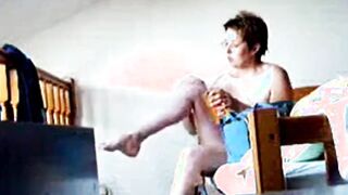 O yes, I saw stepmom's hairy cunt