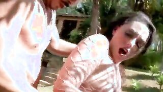 Morena gostosa do rabão fudendo com o dotado