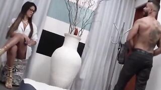 Morena gostosa do rabão fudendo com o dotado