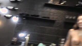 Morena gostosa do rabão fudendo com o dotado