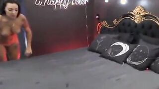 Morena gostosa do rabão fudendo com o dotado