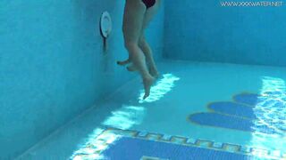 Jessica and Lindsay swim nude into the pool