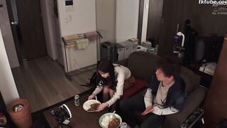 HAWA-305 Deriheru Hitodzuma (Sumire-san 30 years old) to Daigakusei