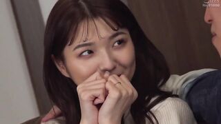 HAWA-305 Deriheru Hitodzuma (Sumire-san 30 years old) to Daigakusei