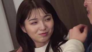 HAWA-305 Deriheru Hitodzuma (Sumire-san 30 years old) to Daigakusei