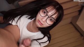 HAWA-305 Deriheru Hitodzuma (Sumire-san 30 years old) to Daigakusei