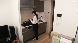 HAWA-305 Deriheru Hitodzuma (Sumire-san 30 years old) to Daigakusei