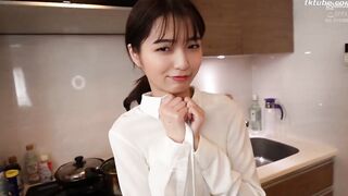 HAWA-305 Deriheru Hitodzuma (Sumire-san 30 years old) to Daigakusei