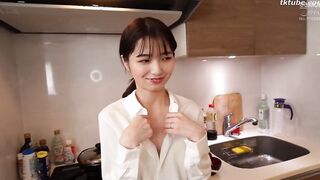 HAWA-305 Deriheru Hitodzuma (Sumire-san 30 years old) to Daigakusei
