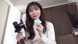 HAWA-305 Deriheru Hitodzuma (Sumire-san 30 years old) to Daigakusei